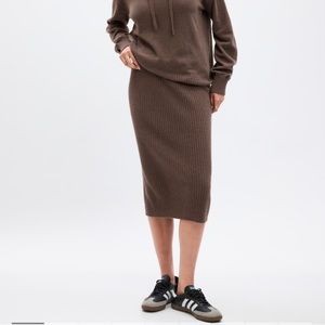 NWT GAP Cashsoft Skirt